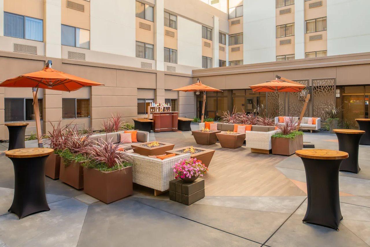 Doubletree By Hilton San Francisco Airport Hotel Burlingame Exterior photo